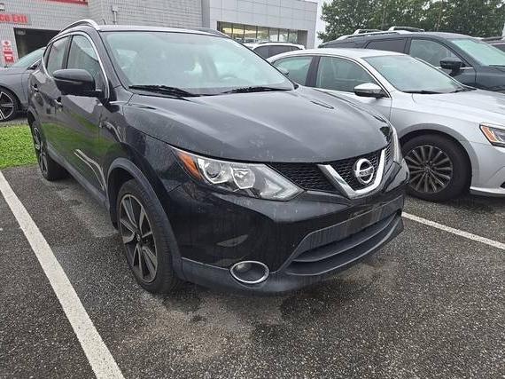 NISSAN ROGUE SPORT 2018 JN1BJ1CR7JW203619 image